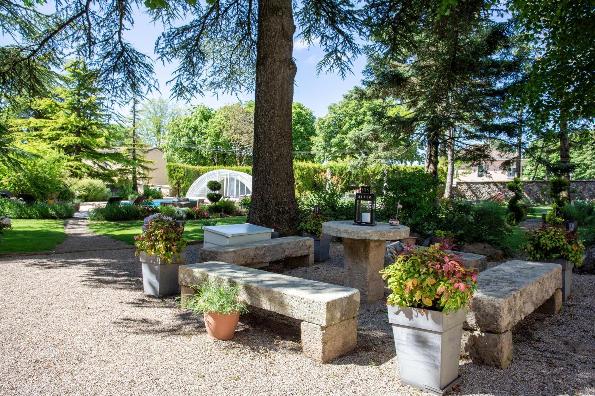 Gites Du Caylar - Chambres Et Appartments Le Caylar Eksteriør bilde