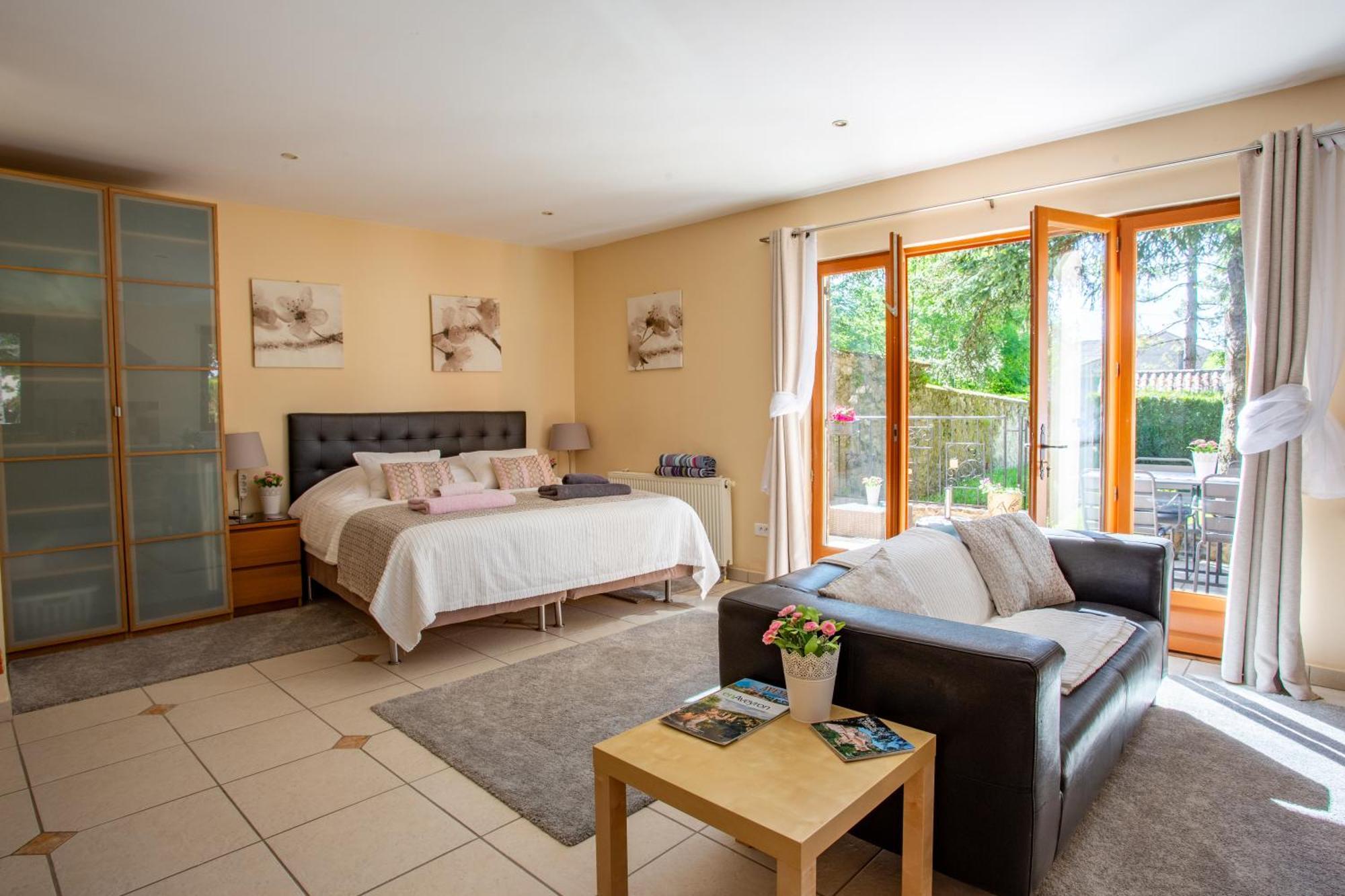 Gites Du Caylar - Chambres Et Appartments Le Caylar Eksteriør bilde