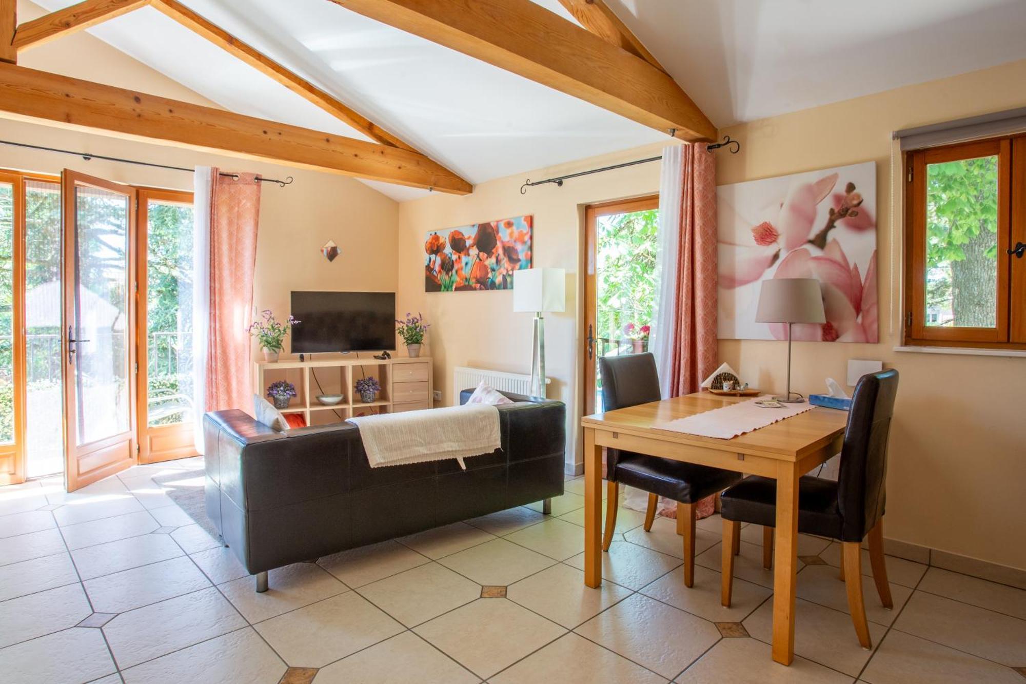 Gites Du Caylar - Chambres Et Appartments Le Caylar Eksteriør bilde