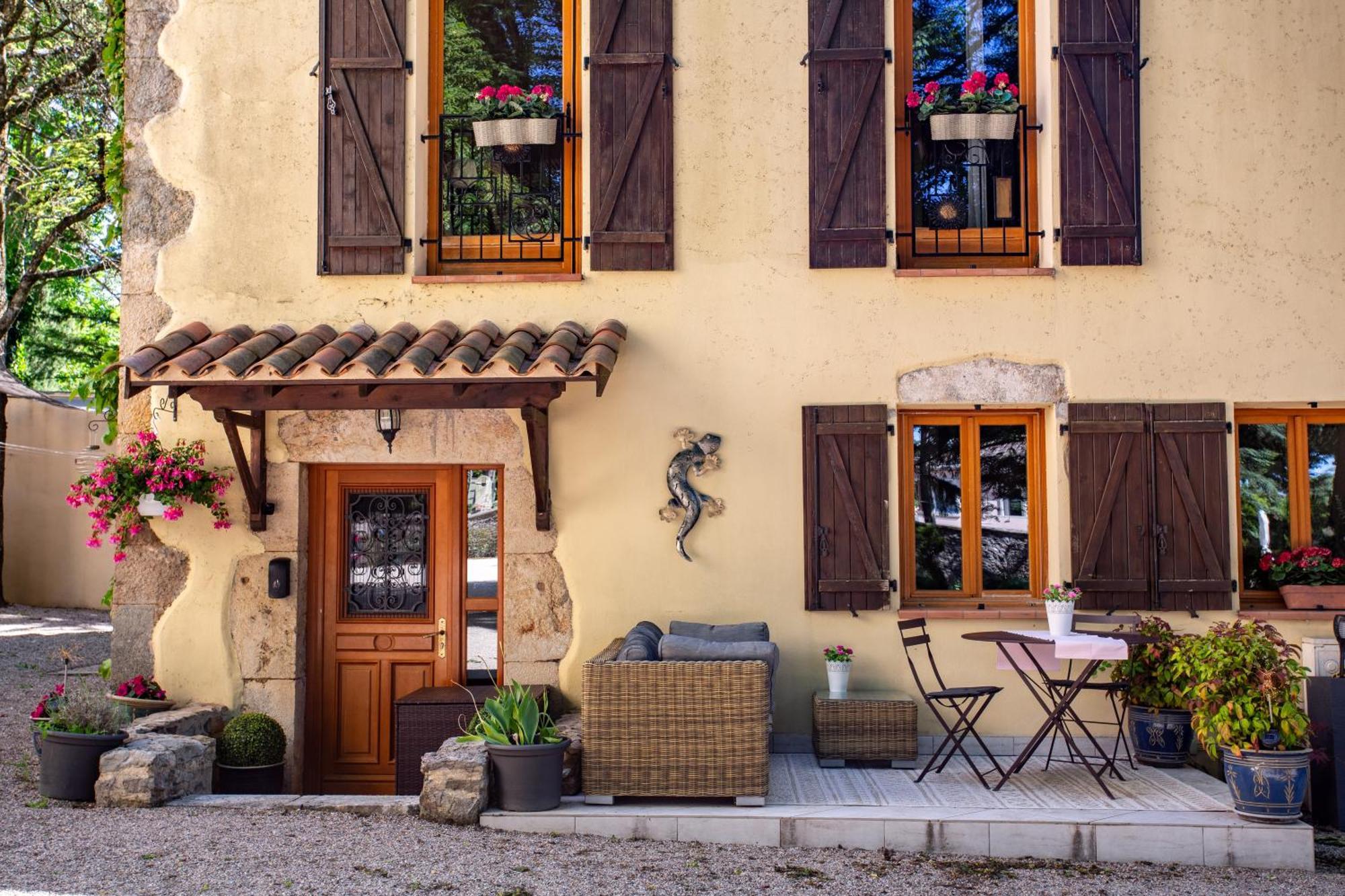 Gites Du Caylar - Chambres Et Appartments Le Caylar Eksteriør bilde